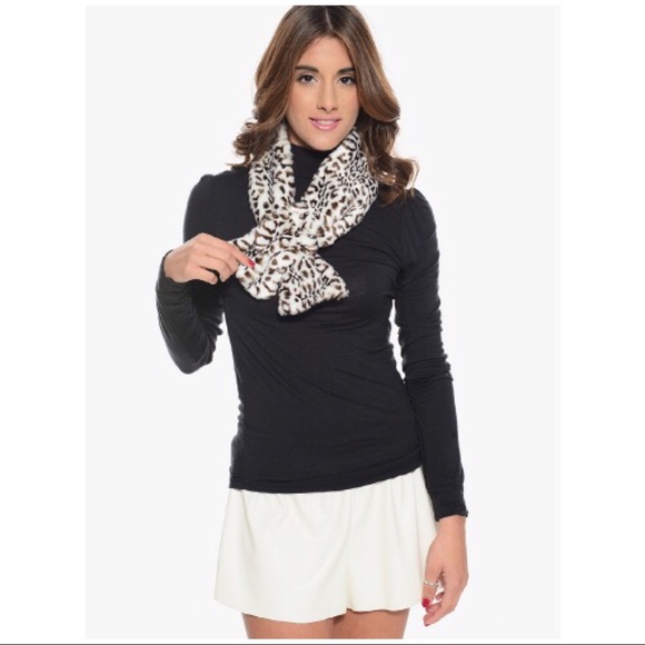 Scarf Animal Leopard Print Faux Fur Plush Winter Brown & White - Picture 4 of 7